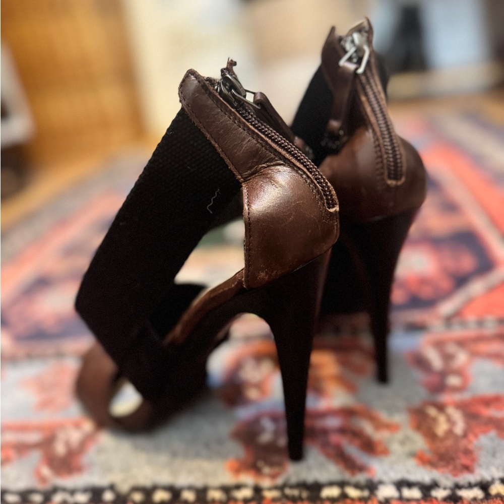 C'N'C CoSTUME NATIONAL Brown Leather & Black Canvas Wrap Heels - Made in Italy - Picture 7 of 10